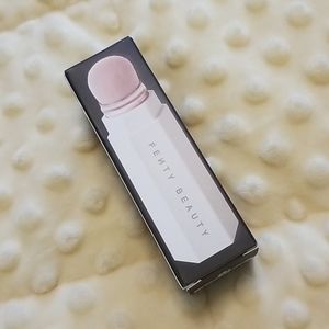 SOLD! Nib Fenty Beauty brush